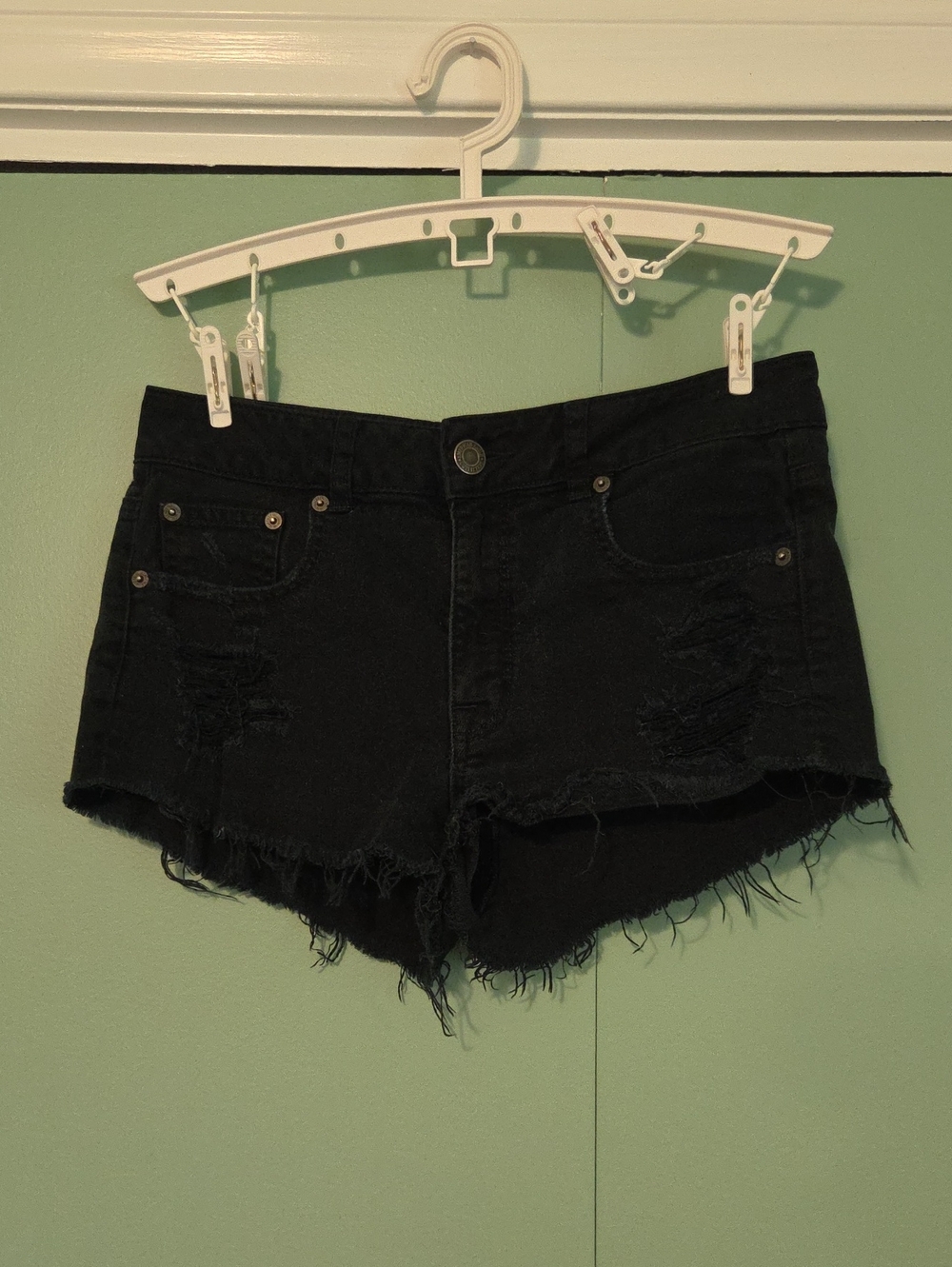 American Eagle Black Distressed Shorts Size 8